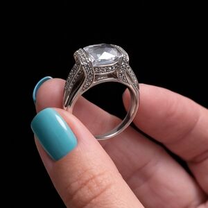 Elegant Silver Women's Ring 925